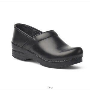 Dansko Pro Narrow Clogs Size 38